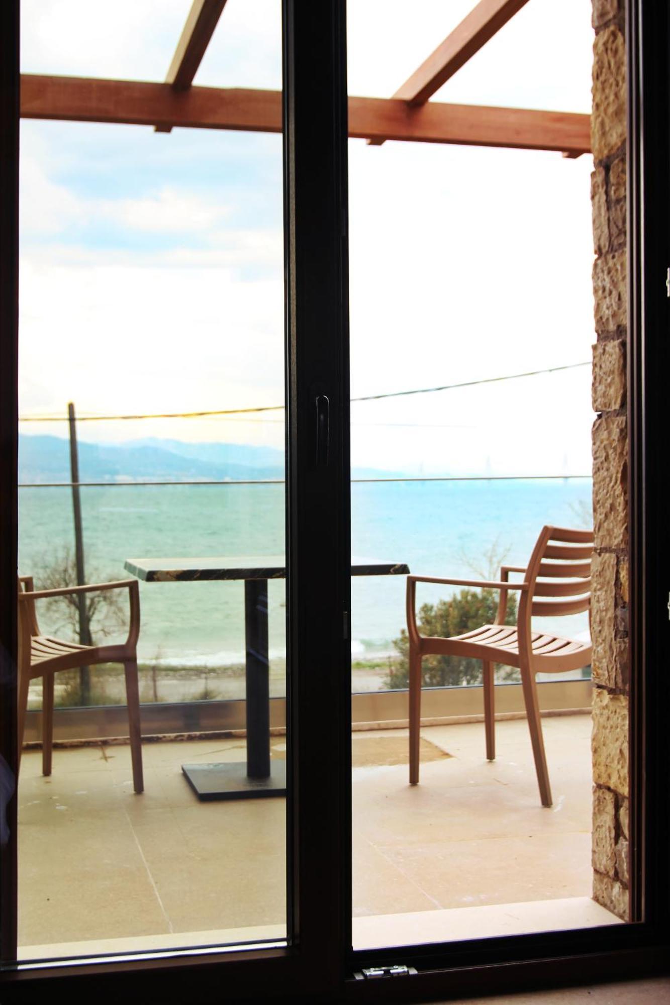 Santa Domenica Nafpaktos - Rooms And Apartments By The Sea エクステリア 写真