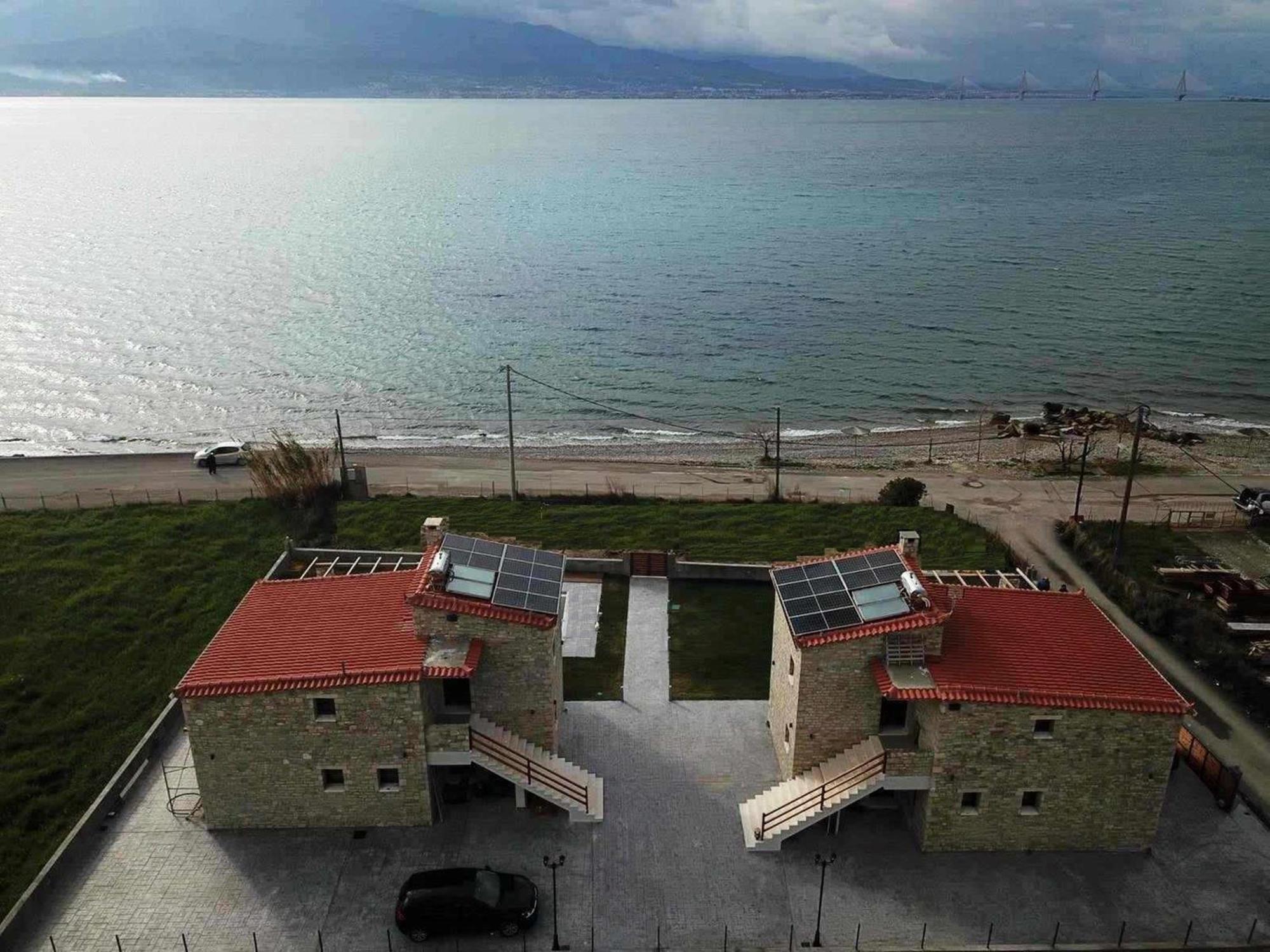Santa Domenica Nafpaktos - Rooms And Apartments By The Sea エクステリア 写真
