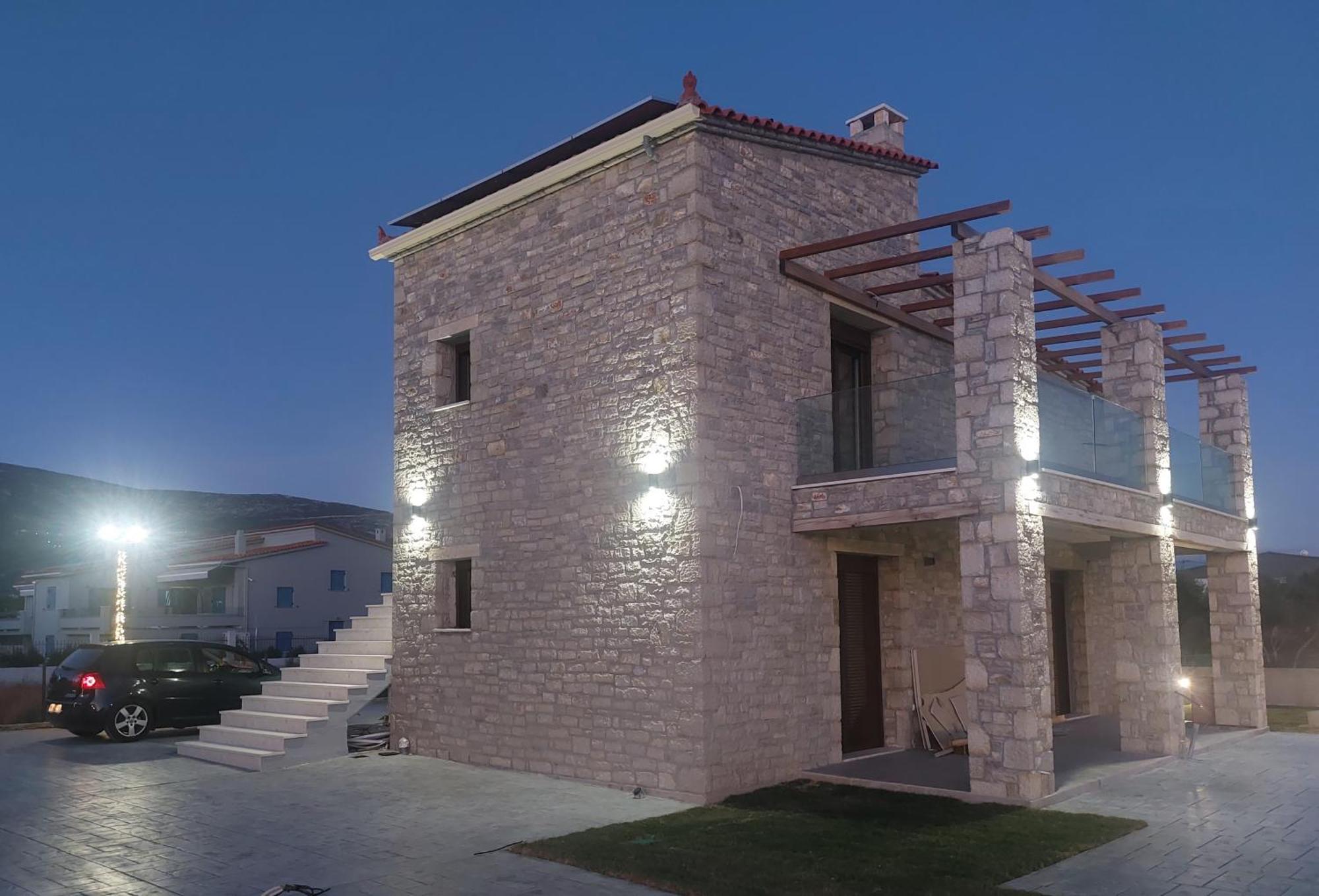Santa Domenica Nafpaktos - Rooms And Apartments By The Sea エクステリア 写真