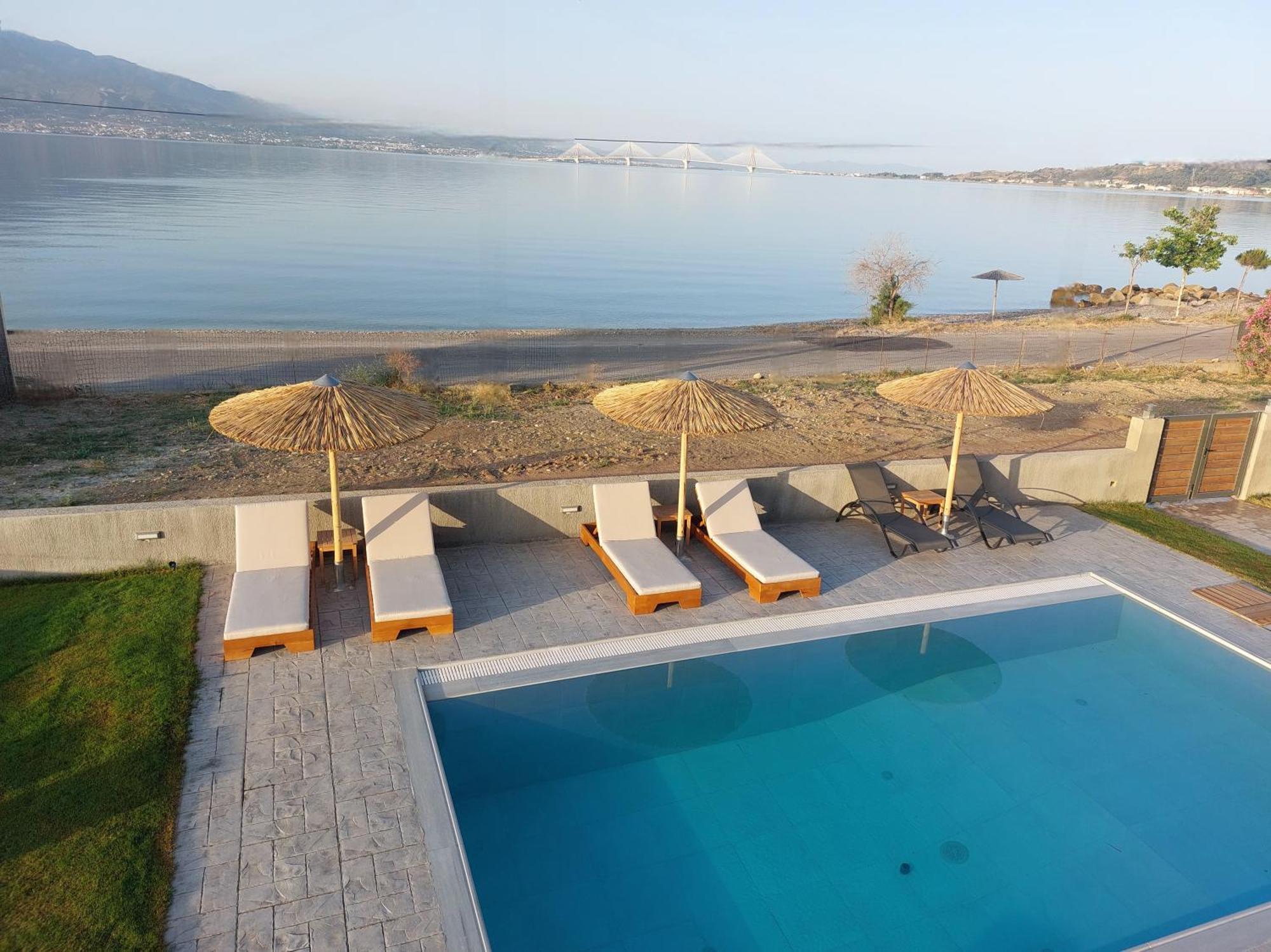 Santa Domenica Nafpaktos - Rooms And Apartments By The Sea エクステリア 写真