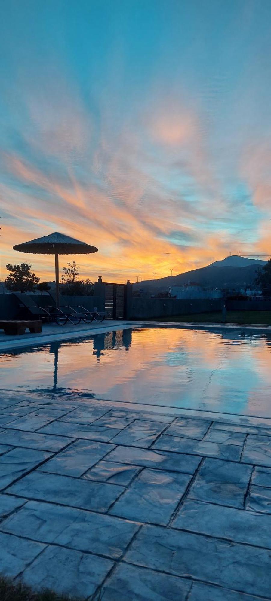 Santa Domenica Nafpaktos - Rooms And Apartments By The Sea エクステリア 写真